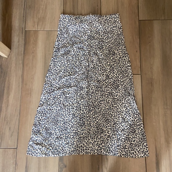 Leopard print skirt - Picture 2 of 3